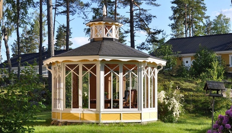 pawilon ogrodowy w stylu skandynawskim